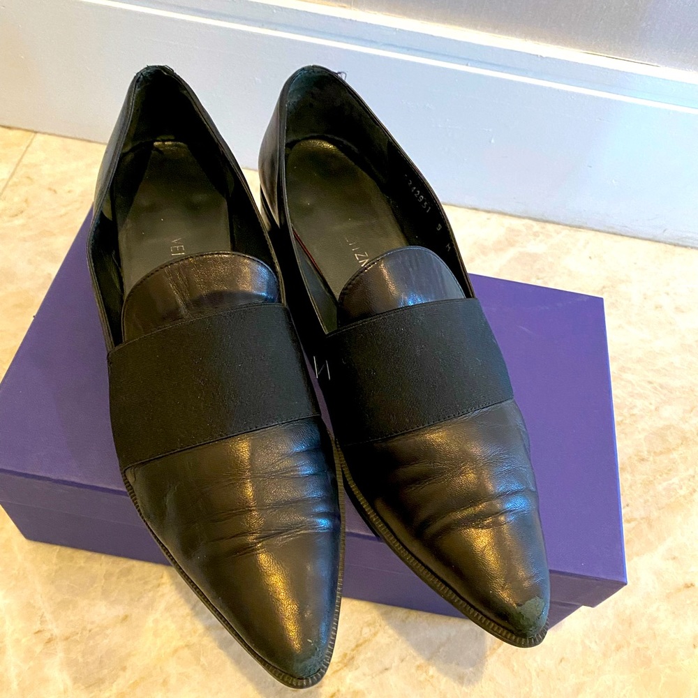STUART WEITZMAN
Leather Loafers